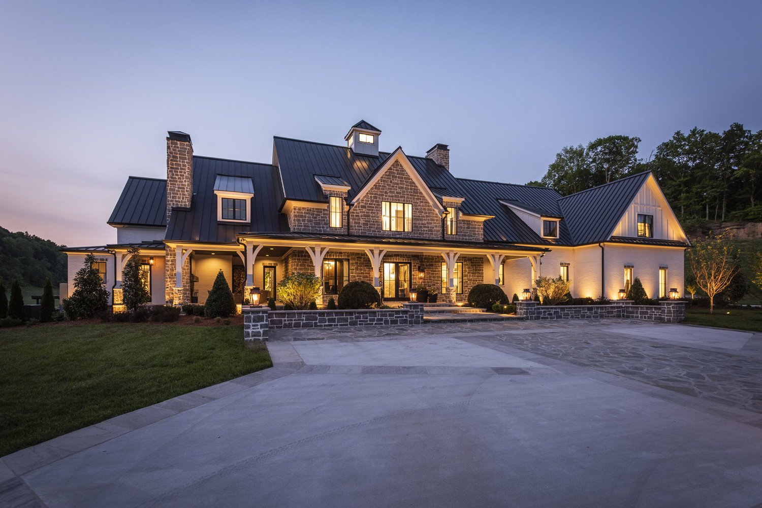 Residential roofing project in Nashville